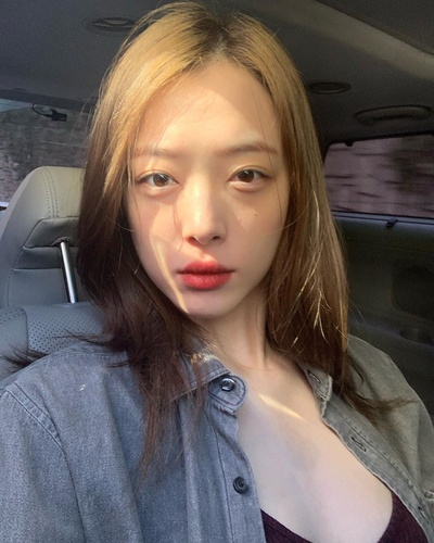 崔雪莉的的INS图片-(2019-10-10 13:20:02)홍