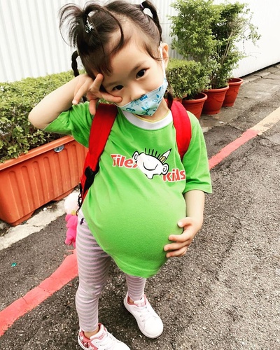 舒淇的的INS图片-(2020-05-09 14:22:44)溫馨提示～ 明天母親節唷