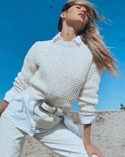 维密模特Candice Swanepoel的的INS图片-(2020-05-08 01:54:12)Isn’t it funny how day by day 
nothing changes, but when you look back everything is different
- CS Lewis