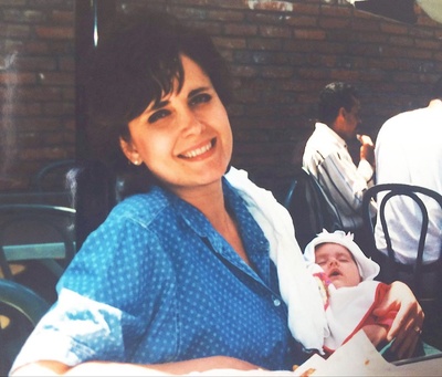 维密模特Taylor Hill的的INS图片-(2020-05-07 04:15:50)my mom, my best friend since day 1 