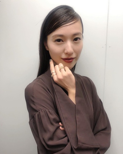 户田惠梨香的的INS图片