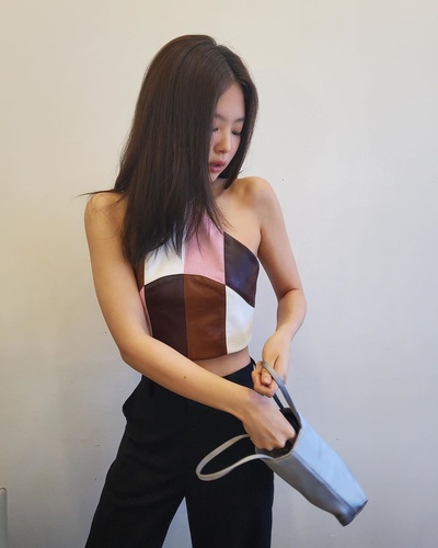 Black Pink成员JENNIE的的INS图片