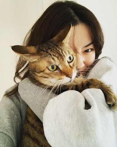 永野芽郁的的INS图片-(2020-04-02 16:21:48)・
さつき〜私のこと忘れないで〜。
久しぶりにあったんだけどそっけないから
無理やり写真撮りました