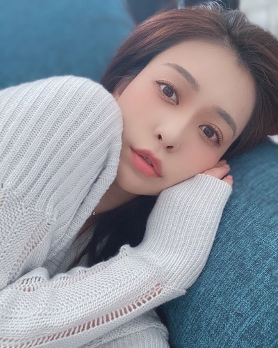平塚千瑛的的INS图片-(2020-05-08 15:13:38)久しぶりにお化粧しました