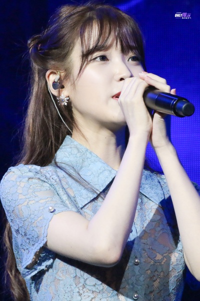 IU 李知恩集锦的写真