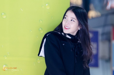 IU 李知恩高清图片的写真