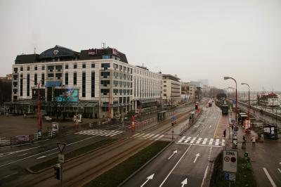 风景图.M203  实景图片 欧美风情 现代城市与古建筑 街道街景 场景绘画参考20斯洛伐克 布拉迪斯拉发的图片