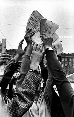 其他.约瑟夫·寇德卡（Josef Koudelka)451寇德卡Prague, 1968的摄影作品