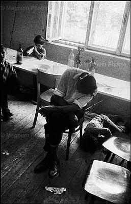 其他.约瑟夫·寇德卡（Josef Koudelka)451寇德卡·Gypsies的摄影作品