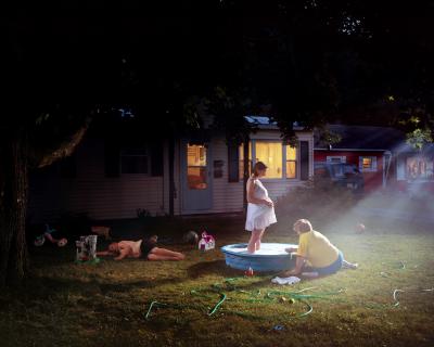 其他Gregory Crewdson 单帧电影风格摄影 场景摄影图片素材的摄影作品