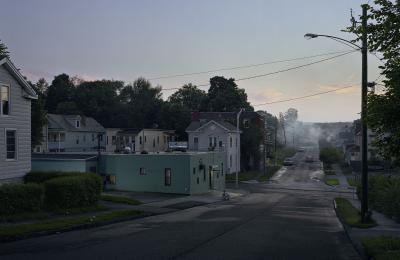 其他Gregory Crewdson 单帧电影风格摄影 场景摄影图片素材的摄影作品