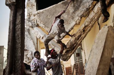 其他.Moises Saman 战争摄影师 摄影电子图片素材Haiti after the Earthquake的摄影作品