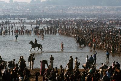 其他.史蒂夫·麦凯瑞SteveMcCurry下集Kumbh Mela 27的摄影作品