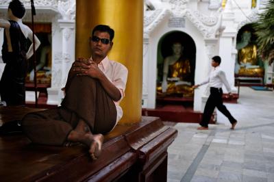 其他.史蒂夫·麦凯瑞SteveMcCurry下集Shwedagon Pagoda 15的摄影作品