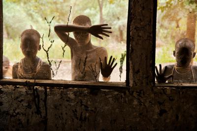 其他.史蒂夫·麦凯瑞SteveMcCurry上集Silent Language of Hands 26的摄影作品