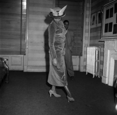 其他.Eve ArnoldFashion in Harlem. NYC.1950的摄影作品
