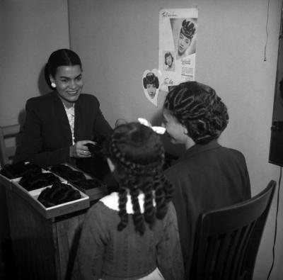 其他.Eve ArnoldFashion in Harlem. NYC.1950的摄影作品