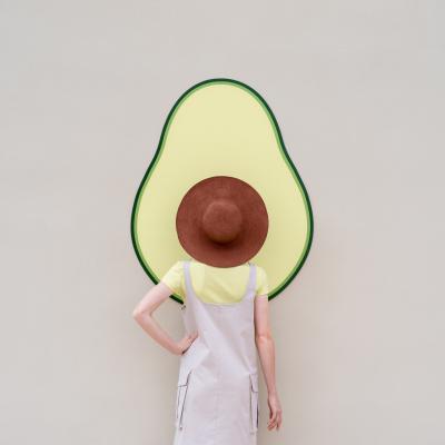 其他.A499-ANNA DEVIS & DANIEL RUEDA.What the Hat series  Anna Devís and Daniel Rueda的摄影作品-4_1696054246061