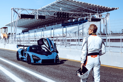 其他.哈苏大师获奖作品集.2008.Benjamin Antony Monn 本杰明·安东尼·蒙.个人项目.McLaren_Senna_in_Estoril的摄影作品-McLaren-Senna-Estoril-Benjamin-Monn-Image-3