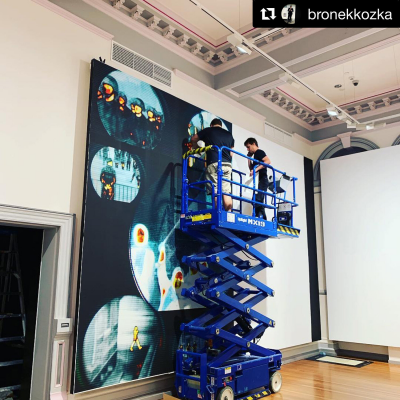 其他.哈苏大师获奖作品集.2008.Bronek Kozka 布罗内科兹卡.个人项目.模范公民的摄影作品-IMG_7408+2