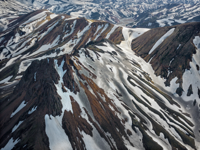 其他.哈苏大师获奖作品集.2008.Hans Strand  汉斯·斯特兰德.个人项目.Iceland_Gallery的摄影作品-9_Mountain+Ridges,+Iceland+2013