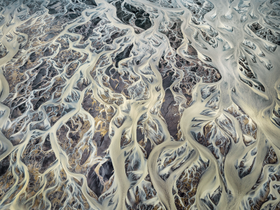 其他.哈苏大师获奖作品集.2008.Hans Strand  汉斯·斯特兰德.个人项目.Iceland_Gallery的摄影作品-3_Braided+River+I,+Iceland+2017