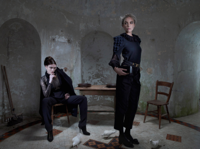 其他.哈苏大师获奖作品集.2008.Julia Fullerton-Batten 朱莉娅·富勒顿-巴顿.个人项目.商业.L’OFFICIEL的摄影作品-17500000640