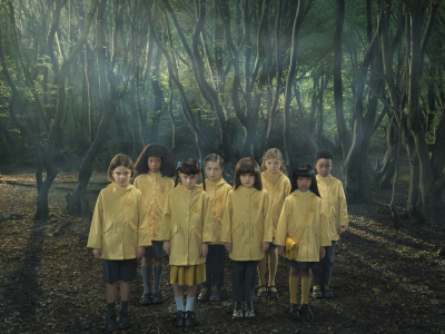 其他.哈苏大师获奖作品集.2008.Julia Fullerton-Batten 朱莉娅·富勒顿-巴顿.个人项目.商业.Midwich_Cuckoos_Sky_Creative的摄影作品-15100000481