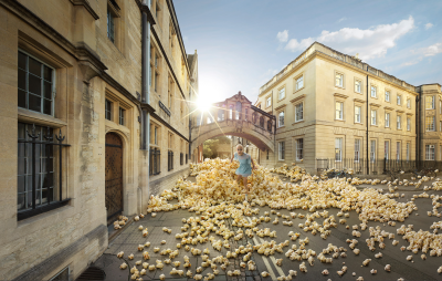 其他.哈苏大师获奖作品集.2008.Julia Fullerton-Batten 朱莉娅·富勒顿-巴顿.个人项目.商业.WESTGATE_SHOPPING_CENTRE的摄影作品-16000000536