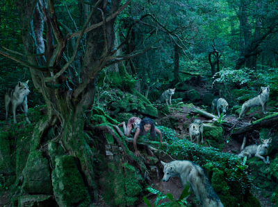 其他.哈苏大师获奖作品集.2008.Julia Fullerton-Batten 朱莉娅·富勒顿-巴顿.个人项目.美术.FERAL_CHILDREN,_2015的摄影作品-13900001046
