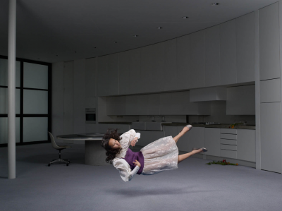 其他.哈苏大师获奖作品集.2008.Julia Fullerton-Batten 朱莉娅·富勒顿-巴顿.个人项目.美术.IN_BETWEEN,_2009_2010的摄影作品-14700000266