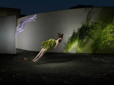 其他.哈苏大师获奖作品集.2008.Julia Fullerton-Batten 朱莉娅·富勒顿-巴顿.个人项目.美术.IN_BETWEEN,_2009_2010的摄影作品-14700000299