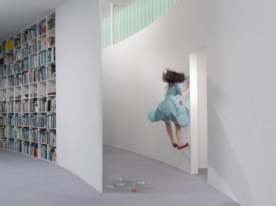 其他.哈苏大师获奖作品集.2008.Julia Fullerton-Batten 朱莉娅·富勒顿-巴顿.个人项目.美术.IN_BETWEEN,_2009_2010的摄影作品-14700000964