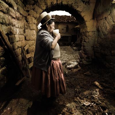 其他.哈苏大师获奖作品集.2008.Morfi Jimenez Mercado 莫菲希门尼斯.个人项目._Refuge__ Iquitos 2010 _ The great comedy of_yythkg的摄影作品-ca3438_1f5cadf8292842b9bf1ac78c4690ffa3_mv2