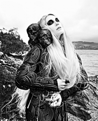 其他.哈苏大师获奖作品集.2010.João Carlos.个人项目.时尚与美容.曲线杂志的摄影作品-摄影大师作品集 4