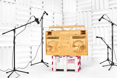 其他.哈苏大师获奖作品集.2010.Lyle Owerko.个人项目.Soundlab 系列的摄影作品-金声BBX.003