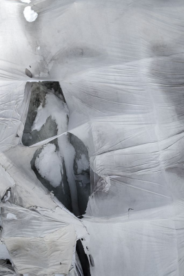 其他.哈苏大师获奖作品集.2010.Stephan Zirwes.个人项目.Covered_Glaciers_2017的摄影作品-csm_13-20170926_alive-IV_SZ01059_c93984747a