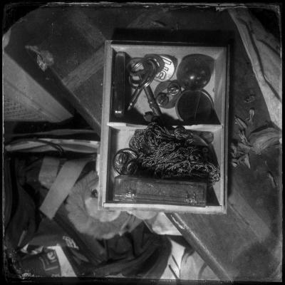 其他.哈苏大师获奖作品集.2012.Jon Lowenstein 乔恩·洛文斯坦.APARTMENT 8D — jon LOWENSTEIN的摄影作品-Lowenstein_Jon_0011