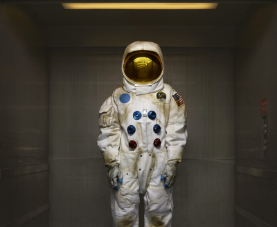 其他.哈苏大师获奖作品集.2012.Ken Hermann.个人项目.Crash_Landed的摄影作品-CrashLanded10