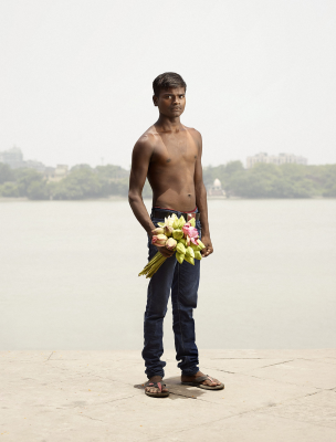 其他.哈苏大师获奖作品集.2012.Ken Hermann.个人项目.Flower_Men的摄影作品-devKumar