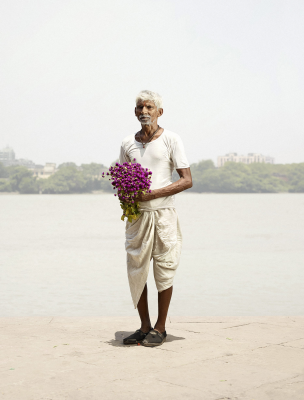 其他.哈苏大师获奖作品集.2012.Ken Hermann.个人项目.Flower_Men的摄影作品-GorelalDass