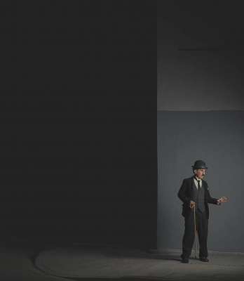 其他.哈苏大师获奖作品集.2012.Ken Hermann.个人项目.爆炸的摄影作品-ChaplinNEW-1