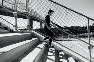其他.哈苏大师获奖作品集.2014.CHRIS STRALEY.直流鞋2的摄影作品-dxthm1000.Straley_DCSHOESKIDS_1955