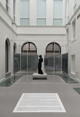 其他.哈苏大师获奖作品集.2016.Evelyn Bencicova.个人项目.人工眼泪2的摄影作品-100000001523