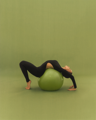 其他.哈苏大师获奖作品集.2018.Kamilla Hanapova.个人项目.Kamilla_Hanapova_-_Campaign_for_sport_brand的摄影作品-fb5d5991-e808-4293-ad06-c4cd9ea5ff5d