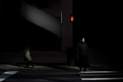 其他.哈苏大师获奖作品集.2021.专家评审团.Ali Rajabi 阿里拉贾比.个人项目.在黑暗中的摄影作品-image-asset