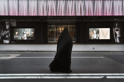 其他.哈苏大师获奖作品集.2021.专家评审团.Ali Rajabi 阿里拉贾比.个人项目.碰撞的摄影作品-ARSMMR07409