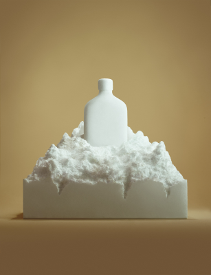 其他.哈苏大师获奖作品集.2021.历史传承.Marcus Møller Bitsch.个人项目.图标的摄影作品-Perfume_5