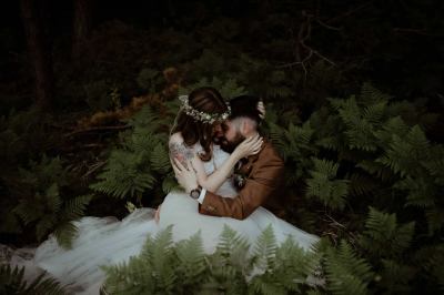 其他.哈苏大师获奖作品集.2021.婚礼.Mati Machner.个人项目.Bohemian_Vintage_Rustic_Barn_Wedding_Holmsbu,_Norway_的摄影作品-Bester-Abenteuer-Hochzeitsfotograf-Elopement-Fotograf-Waldhochzeit-Oesterreich-Wien