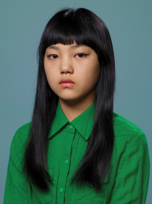 其他.韩国摄影师作品合集.Hein-Kuhn Oh.作品.소녀들의_화장법_Cosmetic_Girls_–_HEINKUHN_OH的摄影作品-10008